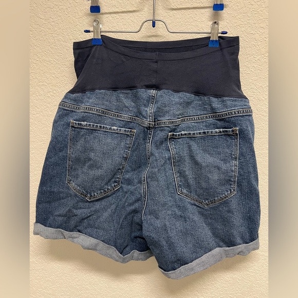 Old Navy Maternity Boyfriend Full Panel Shorts - Plus Size 18 - Picture 2 of 4